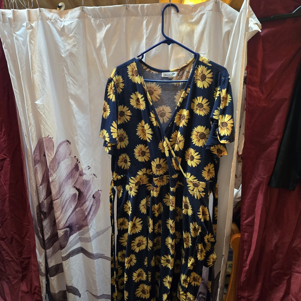 Kiss Floral Navy Maxi Dress